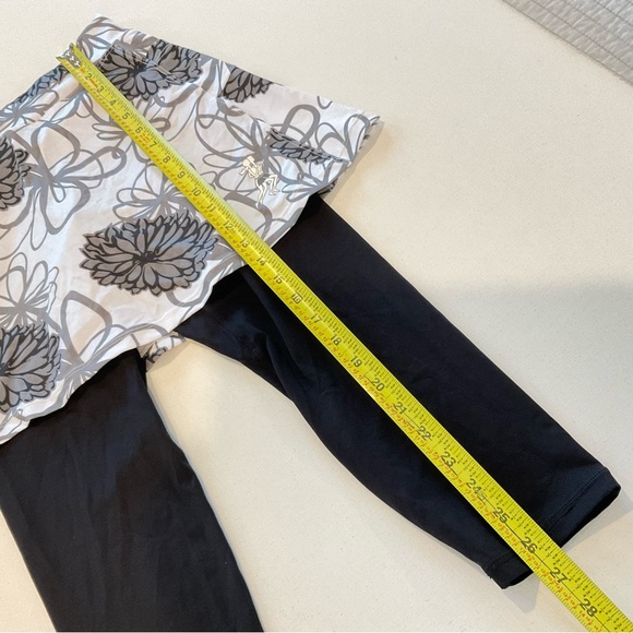 Runningskirt.com Capri Athletic Skort Sz 4 / 10-12 - Picture 10 of 12